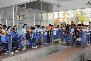 芦淞 码头社区组织学生参观污水处理厂